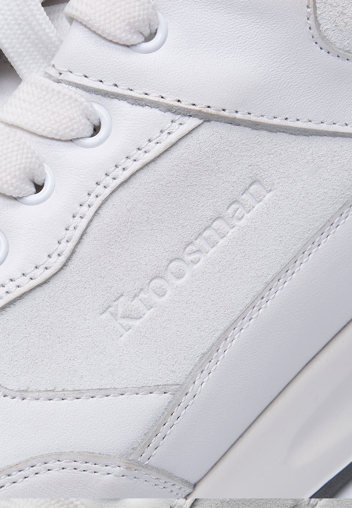 IV7 Sneaker Ivory